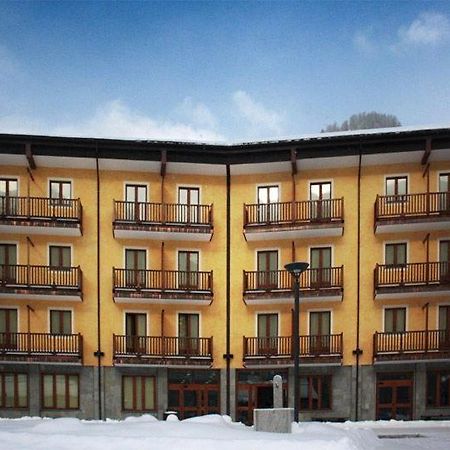 Casalpina Don Barra Hotell Pragelato Exteriör bild
