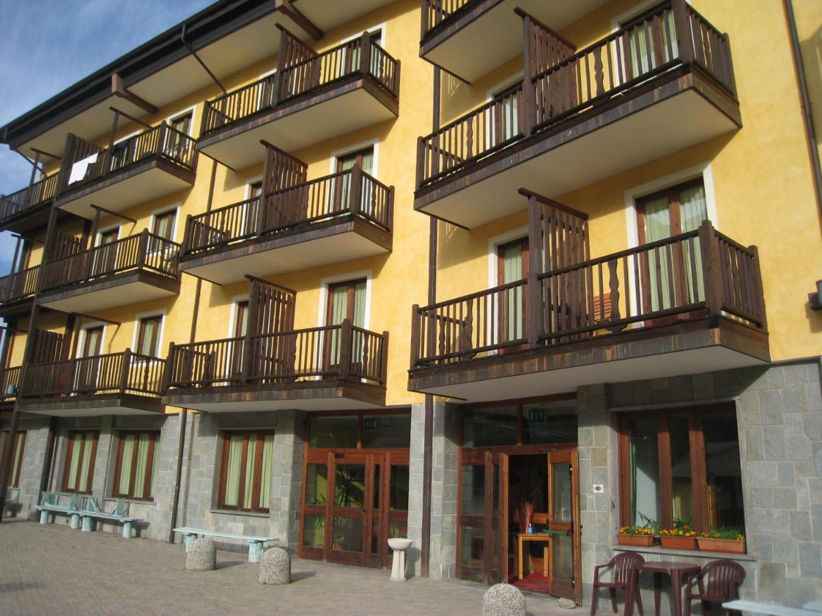 Casalpina Don Barra Hotell Pragelato Exteriör bild