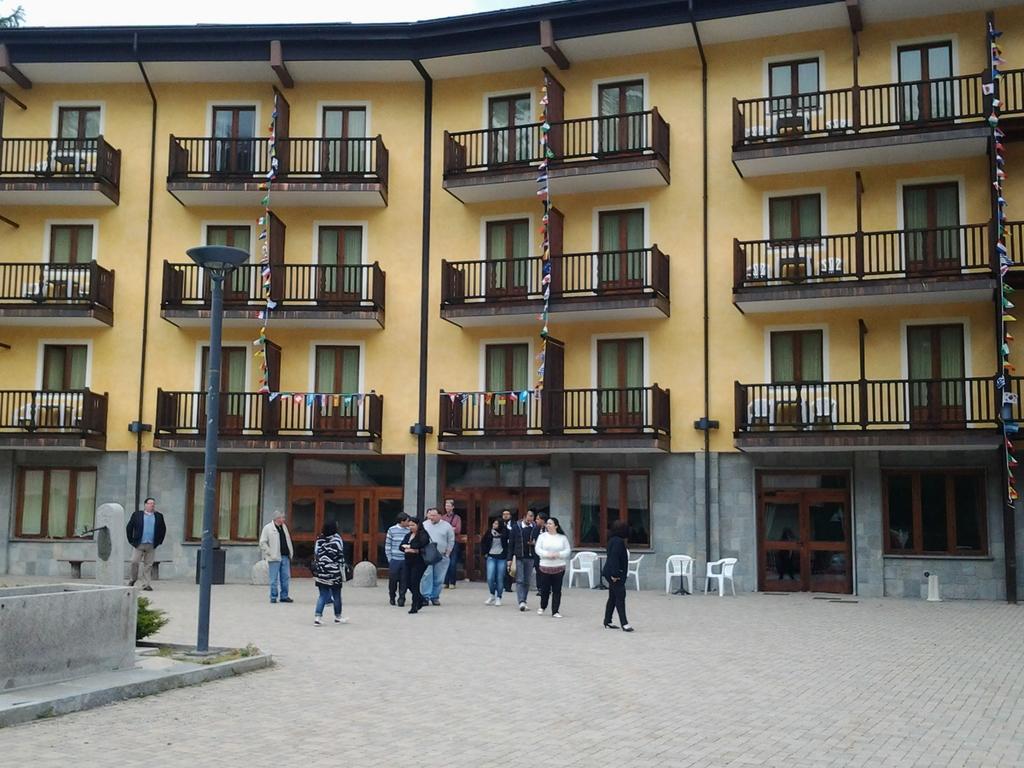 Casalpina Don Barra Hotell Pragelato Exteriör bild