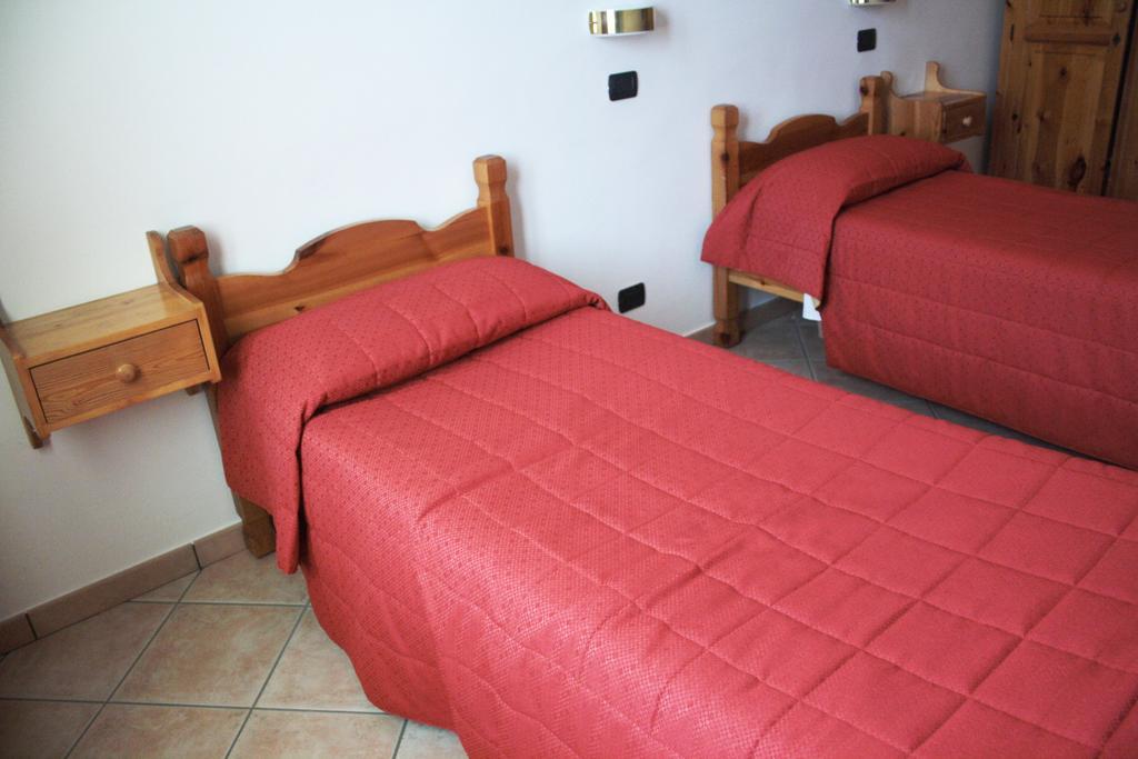 Casalpina Don Barra Hotell Pragelato Exteriör bild